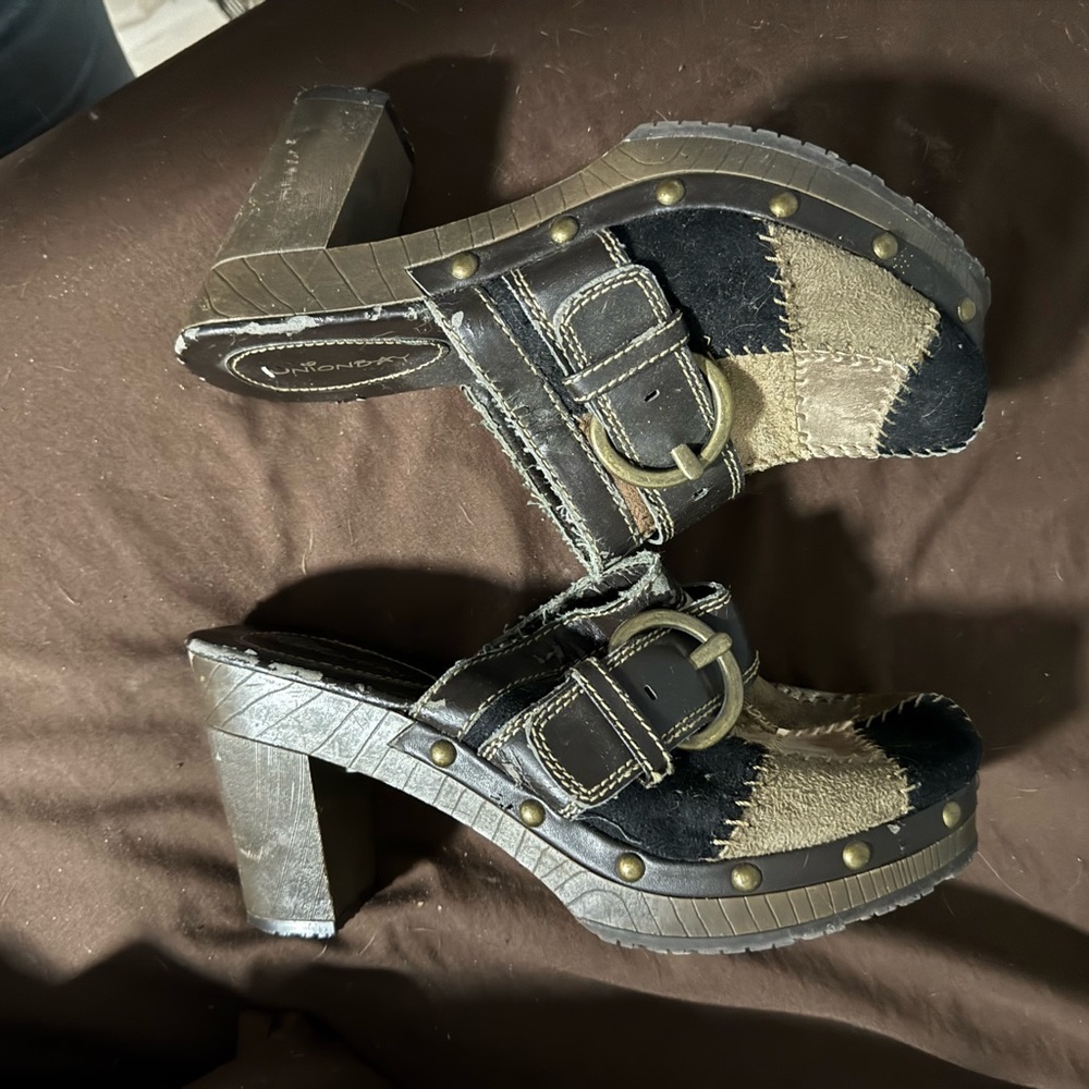 UNIONBAY Patchwork Clogs - Picture 2 of 3